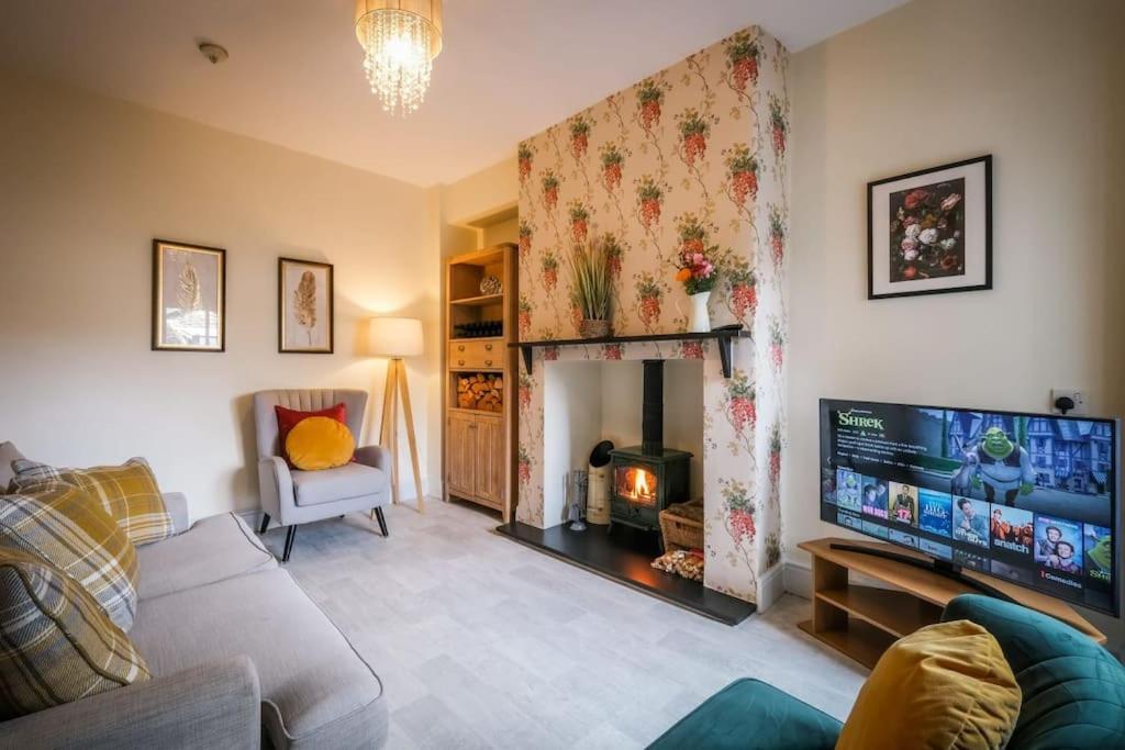 Glen Wynne Lovely Pet Friendly - Free Off-site Health Club Access With Pool, Sauna, Steam & Gym